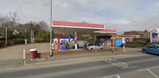 Reviews of ESSO RONTEC GILDERSOME in Leeds - Gas station