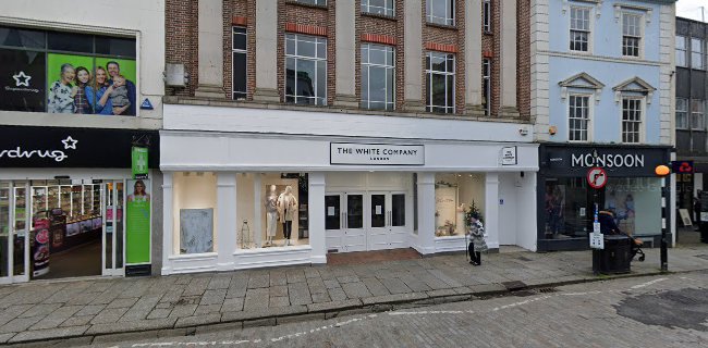 Comments and reviews of The White Company