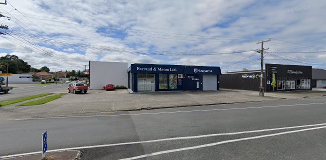 Munn's Flooring Xtra - Shop