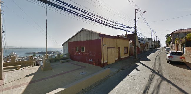 Opiniones de Farias Claramunt Servicios Medicos Limitada en Talcahuano - Farmacia