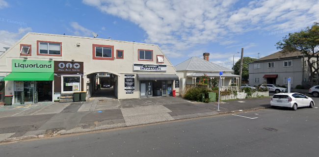Reviews of Devonport Film Club in Auckland - Shop