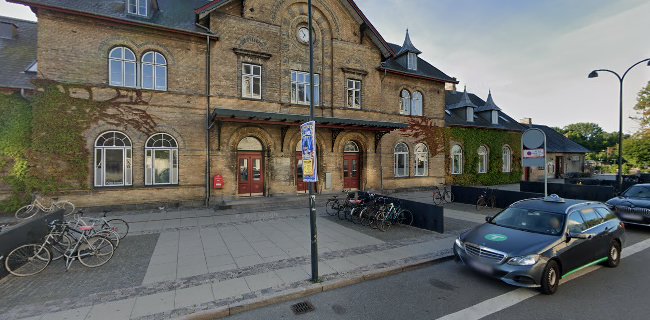 Charlottenlund Stationsplads 2, 2920 Charlottenlund, Danmark