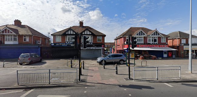 Endike barbers & Jems ladies salon - Barber shop