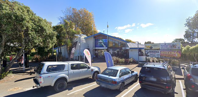 InterCity Gisborne Bus Stop - Gisborne