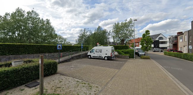 Beoordelingen van Camperplaats parking Emile Verhaerenstraat in Aalst - Kampeerterrein