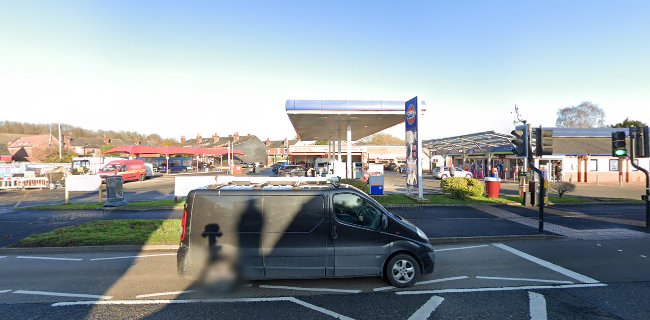 Lincolnshire Co-op Winning Post Filling Station