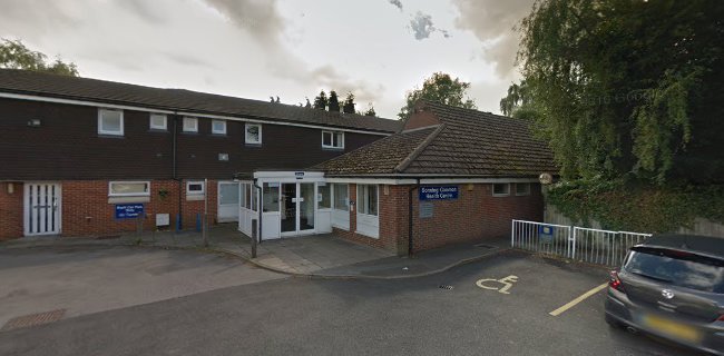 Sonning Common Health Centre - Doctor