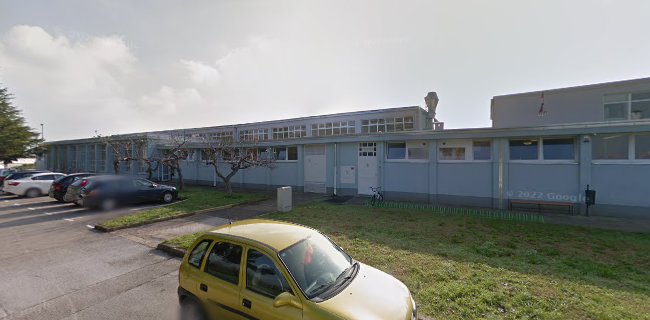 Srednja Industrijsko-obrtnička škola - Škola