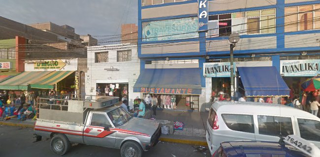 Ivanlika, Int. Tienda 206, Piso 2, Av. José Balta 1412, Chiclayo 14001, Perú