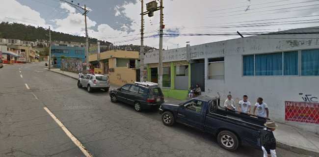 TATUAJES Y PIERCING - Quito