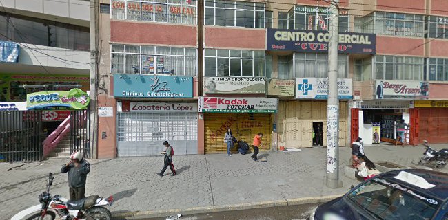 Centro Comercial Cueto, Int. 212, Ca. Real 959, Huancayo 12001, Perú