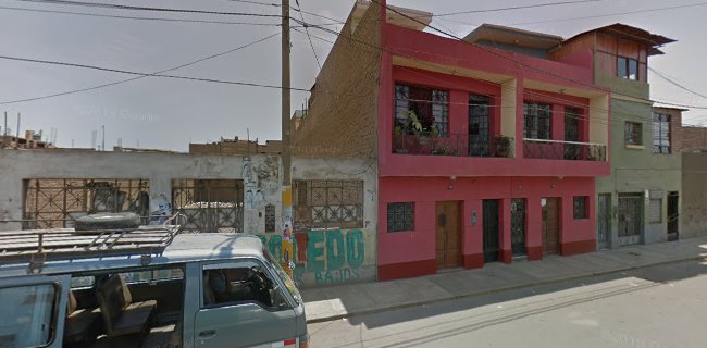 Opiniones de Paradero colectivos Lomera en Huaral - Oficina de empresa