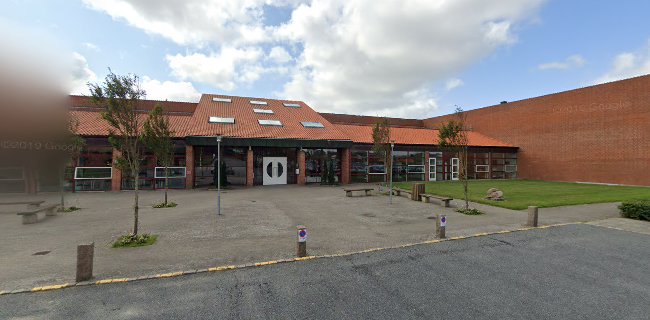 Anmeldelser af UCplus Dansk Sprogcenter Ringkøbing-Skjern i Bispebjerg - Skole