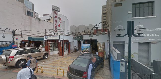 Centro Comercial el Paseo, C. Cantuarias 227, Miraflores 15074, Perú