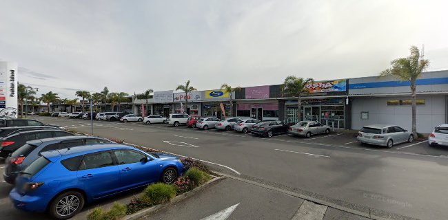 Reviews of Lower Outlet Papamoa in Papamoa - Clothing store