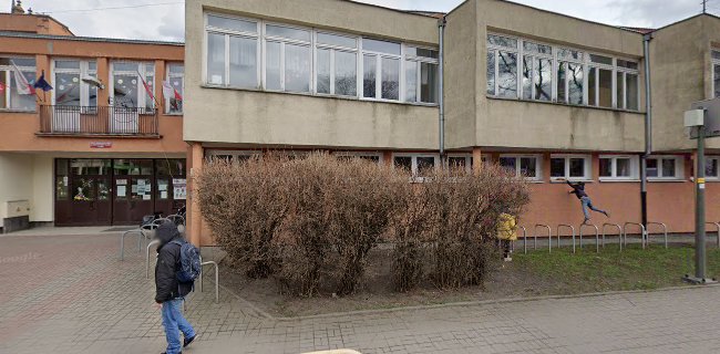 Szkoła Podstawowa nr 67 im.Obrońców Poczty Polskiej - Szkoła