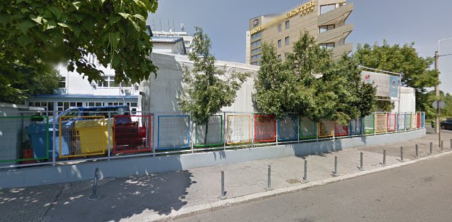 Școala Europeană București - <nil>