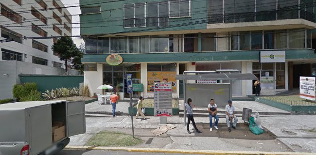 Opiniones de ONE WAY MARKET Y BAKERY en Quito - Supermercado