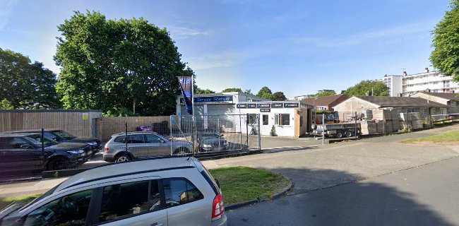 Efford Service Station - Auto repair shop