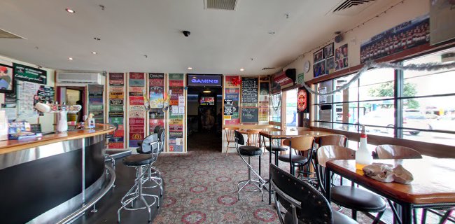 Reviews of Chats Bar & Cafe in Christchurch - Pub