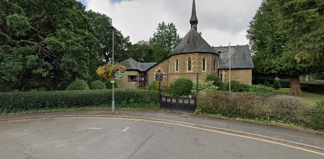 Comments and reviews of St John the Baptist C of E Church Hall, Kingston Vale