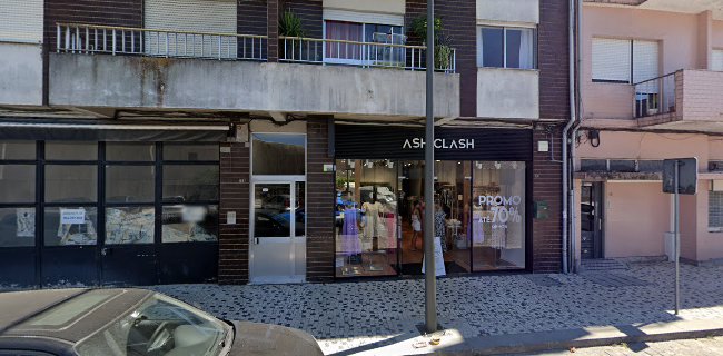 Ash Clash - Loja de roupa