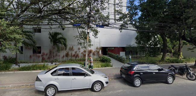 Avenida Montevidéu, 172, 8º andar, salas 803/804 Empresarial Desembargador - Pedro Martiniano Lins - Boa Vista, Recife - PE, 50050-250, Brasil