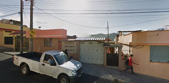 Tijera Dorada - Quito