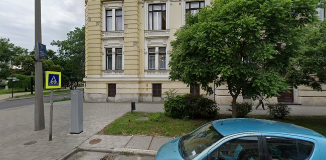 Duna House : Nyíregyháza, Széchenyi utca - Ingatlaniroda