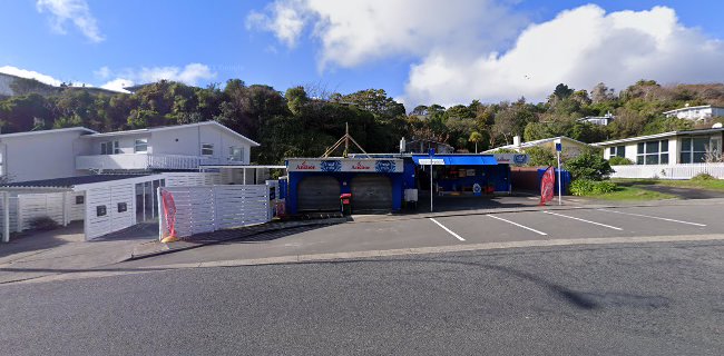 Comments and reviews of Churton Park Store