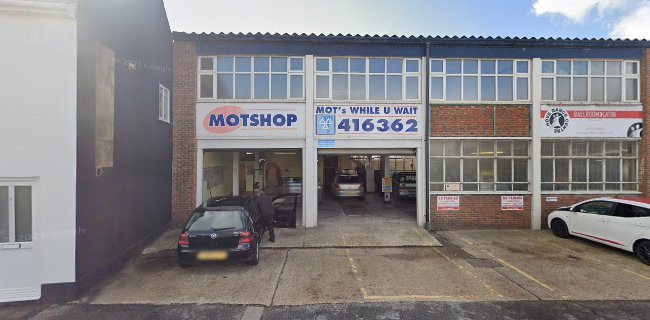 Reviews of Mot Shop in Brighton - Auto repair shop