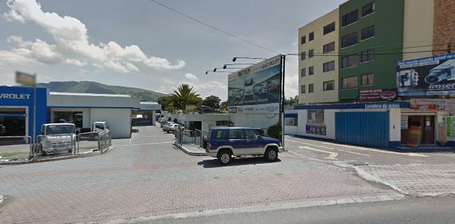Metrocar, San Rafael, Av. San Luis Lote 03 y Santa Clara, junto a, Quito 170503, Ecuador