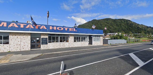 Comments and reviews of Matata Hotel