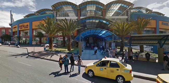 Centro Comercial Quicentro Sur, Av. Morán Valverde, Quito, Ecuador
