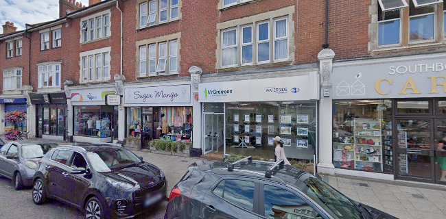 35 Southbourne Grove, Southbourne, Bournemouth BH6 3QT, United Kingdom