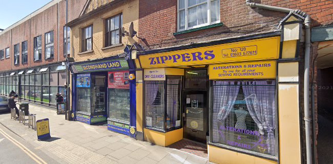 Reviews of Zippers in Norwich - Laundry service