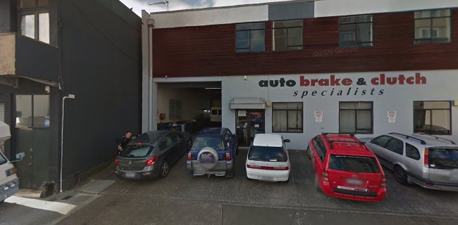 Auto Brake & Clutch Specialists - Auto repair shop