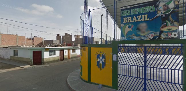Opiniones de Loza deportiva brazil en Tacna - Campo de fútbol