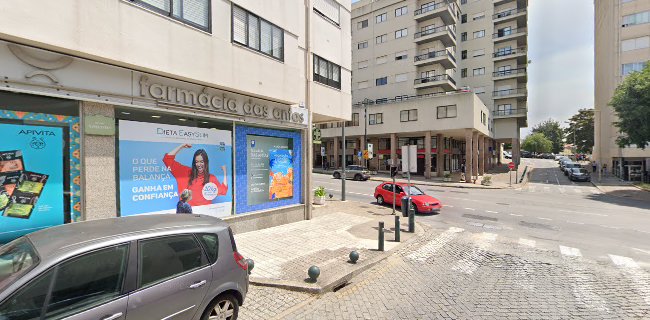 Av. de Fernão de Magalhães 1037, 4350-168 Porto