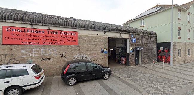 Challenger Tyre Centre - Tire shop