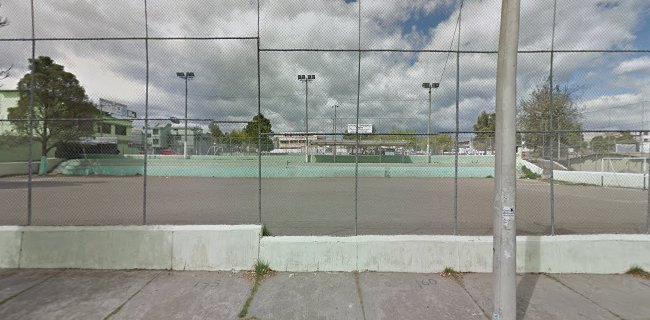 Cancha de Futbol kenedy - Quito