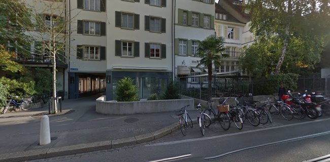 Kommentare und Rezensionen über TopPharm Apotheke am Spalebärg, Basel