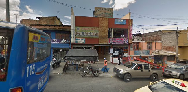 Centro Comercial Paseo, Avenida Michelena y, Av. Mariscal Sucre, Quito 170602, Ecuador
