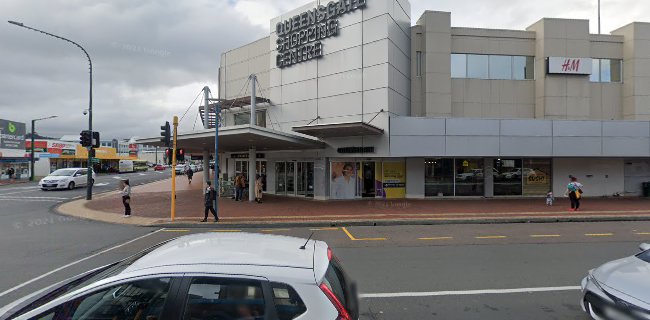 Reviews of K&K Queensgate in Lower Hutt - Clothing store