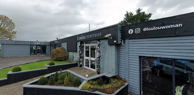 Loulou Boutique - Clothing store
