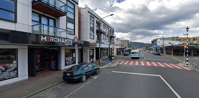 Comments and reviews of Merchants Liquor Petone