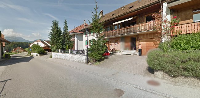 Au Village 9, 1638 Morlon, Schweiz