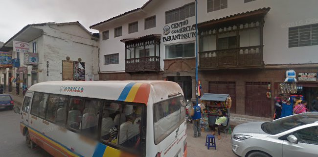 Opiniones de Centro Comercial Tahuantinsuyo en Cusco - Centro comercial
