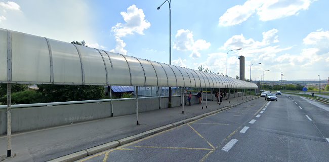 Metro B Stodůlky - Lékárna