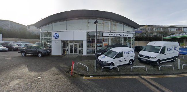 Comments and reviews of Alan Day Van Centre